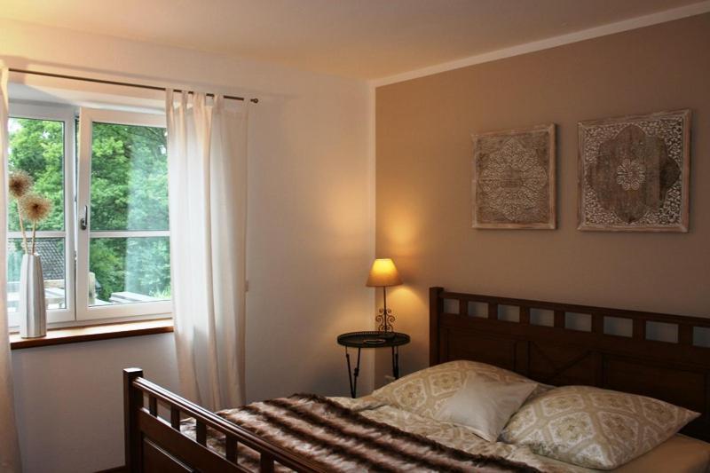 Ferienwohnung Am Herrnberg Prien Exterior foto